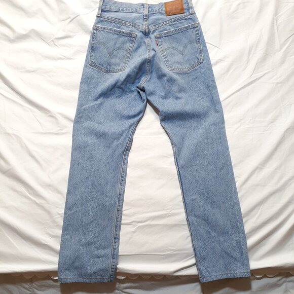 Levis 501 Straight Leg Button Fly Jeans W25 L30 Light Blue 125010373 - Picture 10 of 14